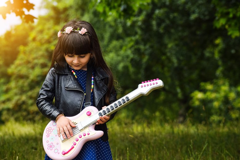 Gitarre für das Kind